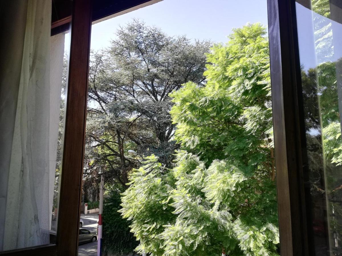 Private Room In Beautiful Home Montevideo Exterior photo