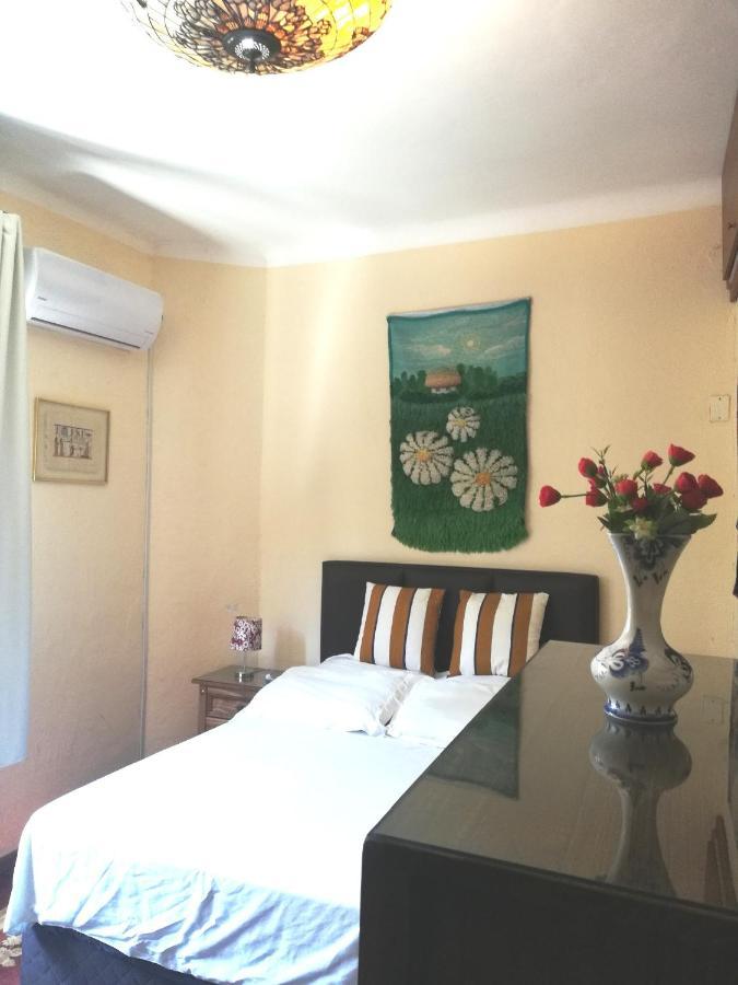 Private Room In Beautiful Home Montevideo Exterior photo