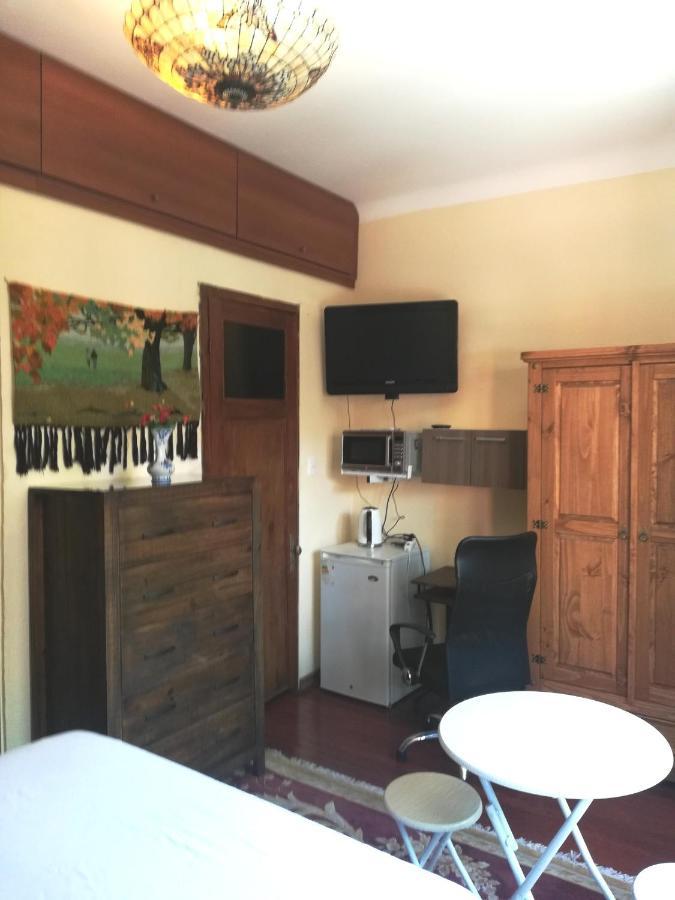 Private Room In Beautiful Home Montevideo Exterior photo